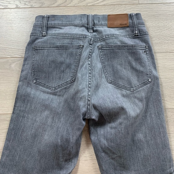 Madewell Grey 9” High Riser Skinny Skinny Jeans - Picture 5 of 16